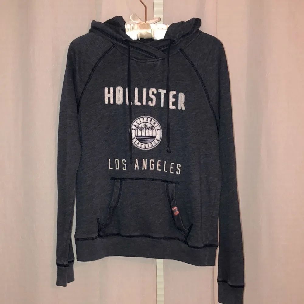 Hollister M Navy White Cotton Blend Hoodie with a Kangaroo Pocket